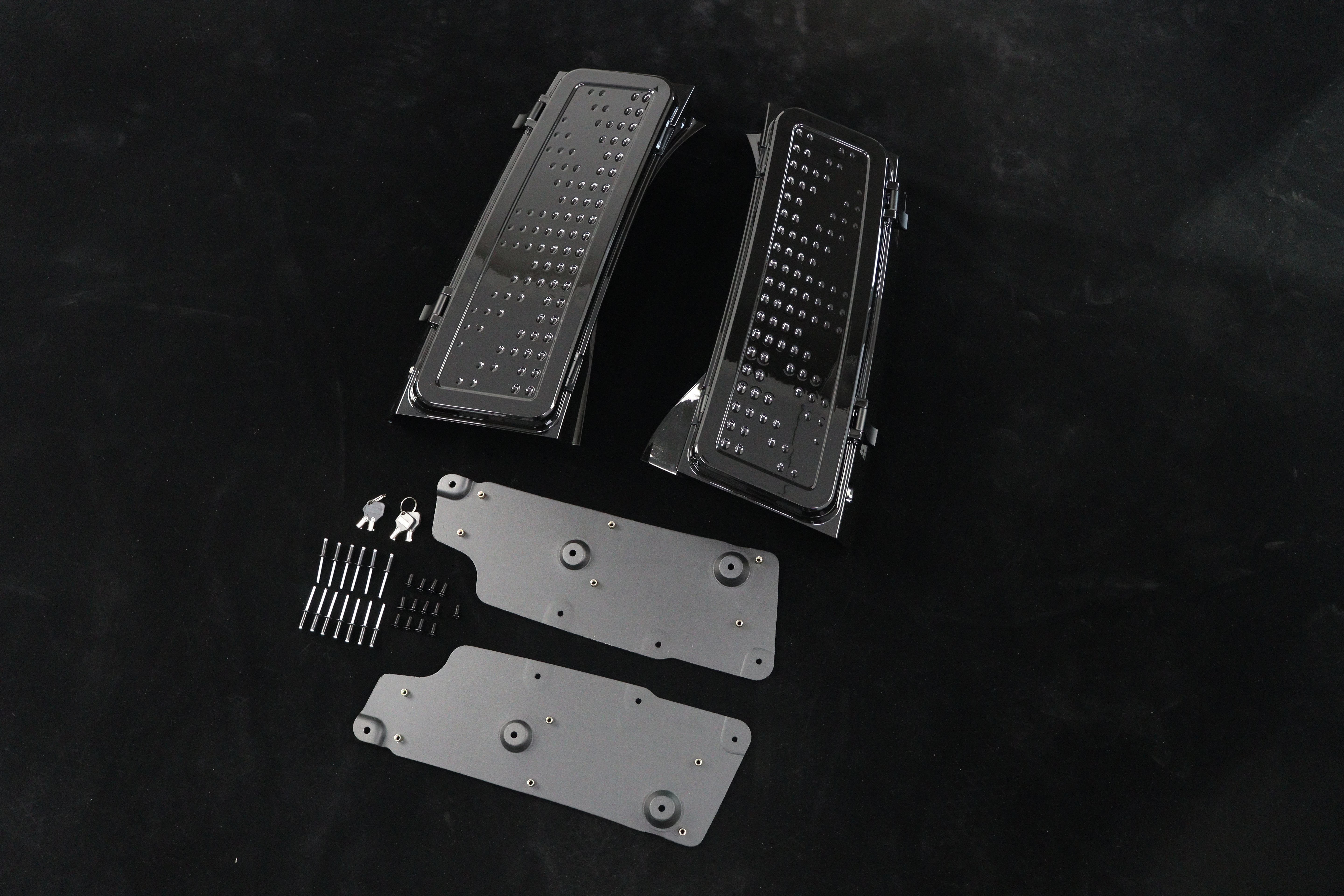 *NEW!* Defender D Pillar Tailgate Storage Boxes (all models)