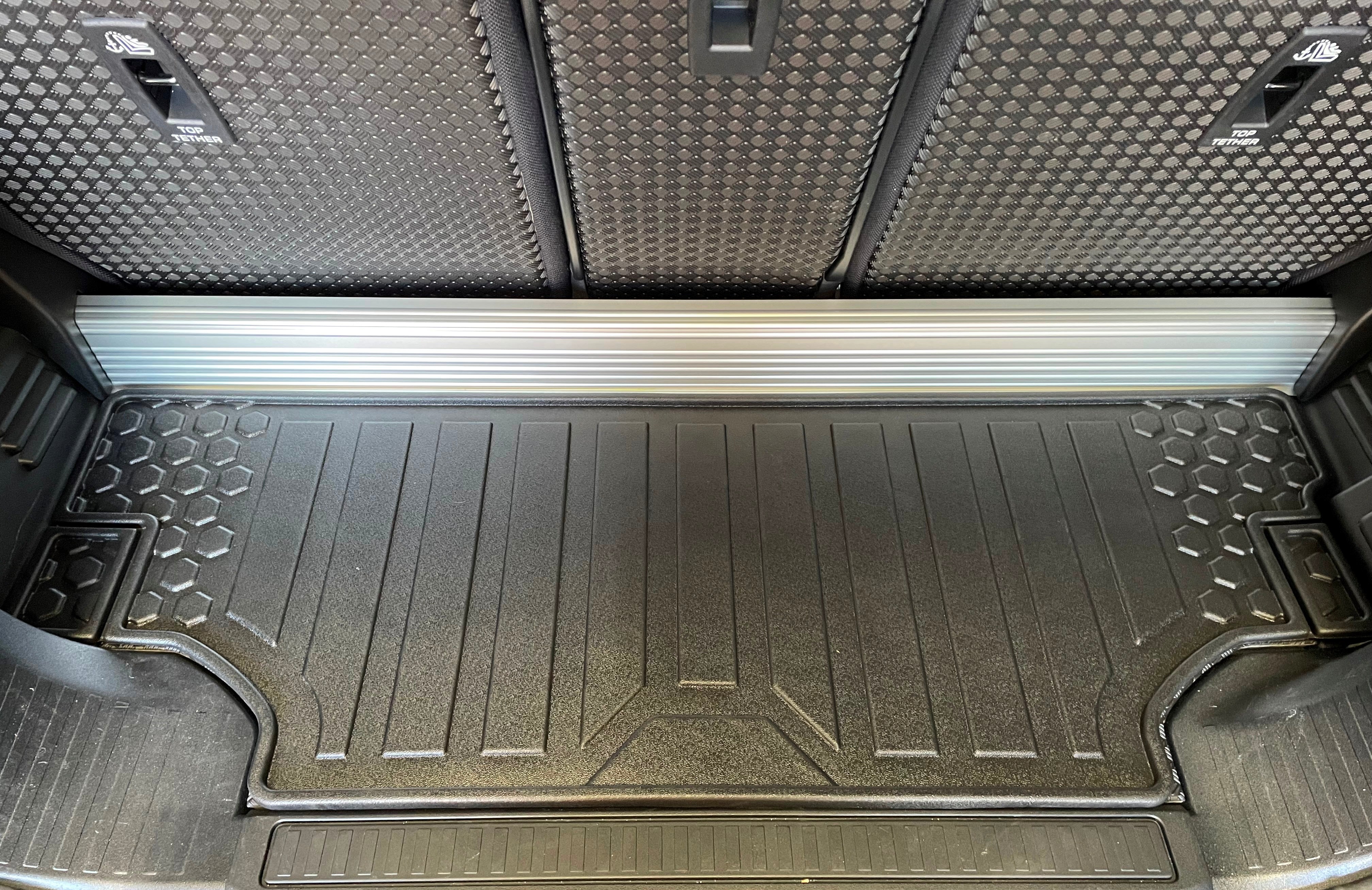 Rear Trunk Mats DEF 90 - TPU