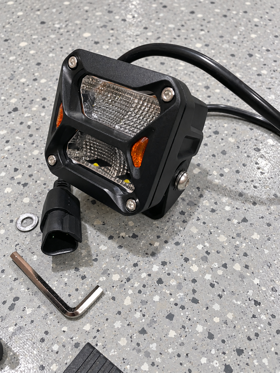 Apex-3 Combo Cube Light (Roof Rack, Nudge or Ditch Light Mounting)