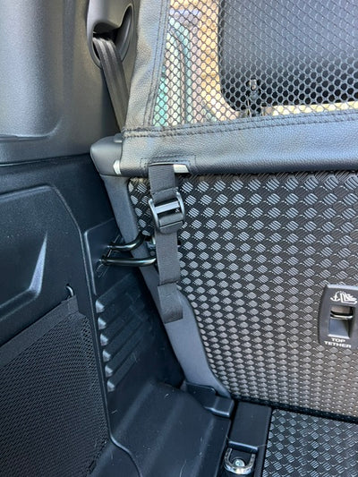 Rear Cargo Separation Net – Suits Defender 110 / 130