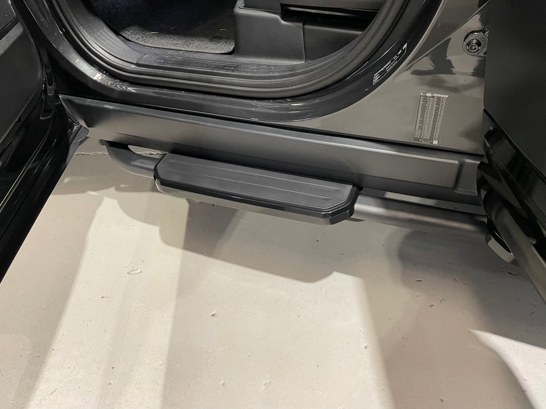 Black Side Steps – OEM Style Alloy Running Boards - Suits Defender 110/130