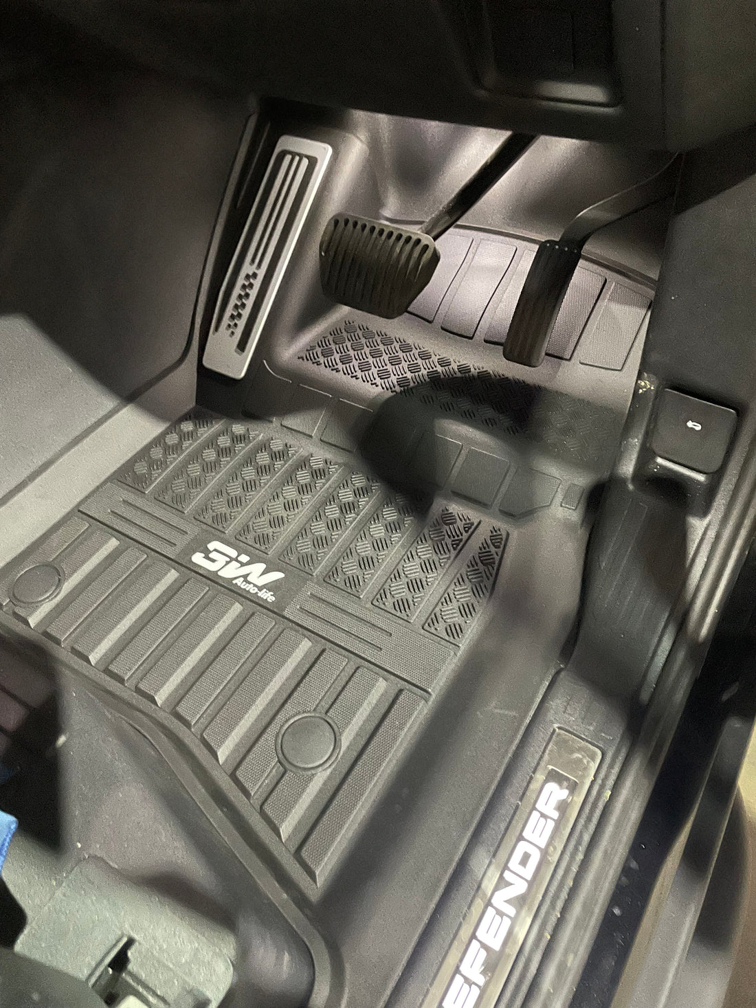 Deep Dish TPE Mat Set – Suits Defender 110 - Optional Carpet Insert