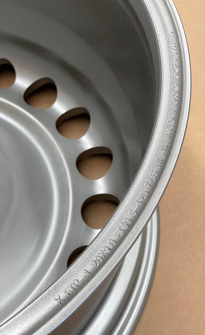 Dakar Style - Round Slot - 9J Alloy Wheel