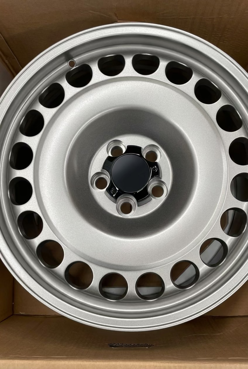 Dakar Style - Round Slot - 9J Alloy Wheel